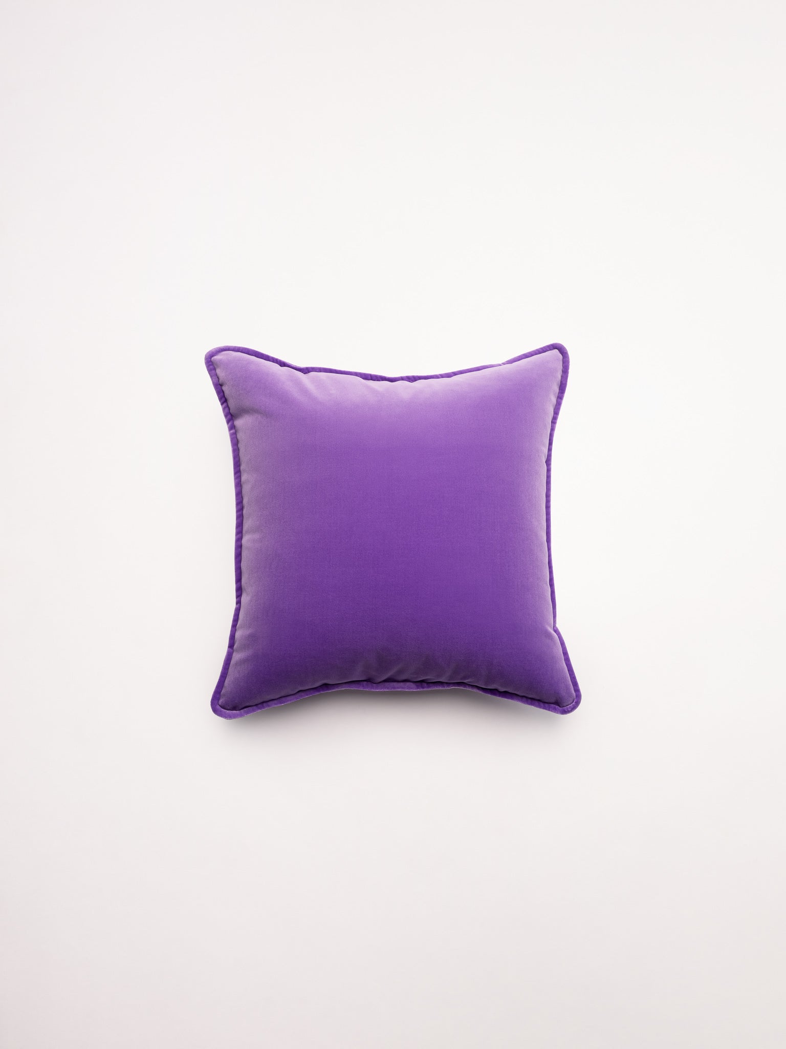 Essential Velvet - Grape (Cover Only)