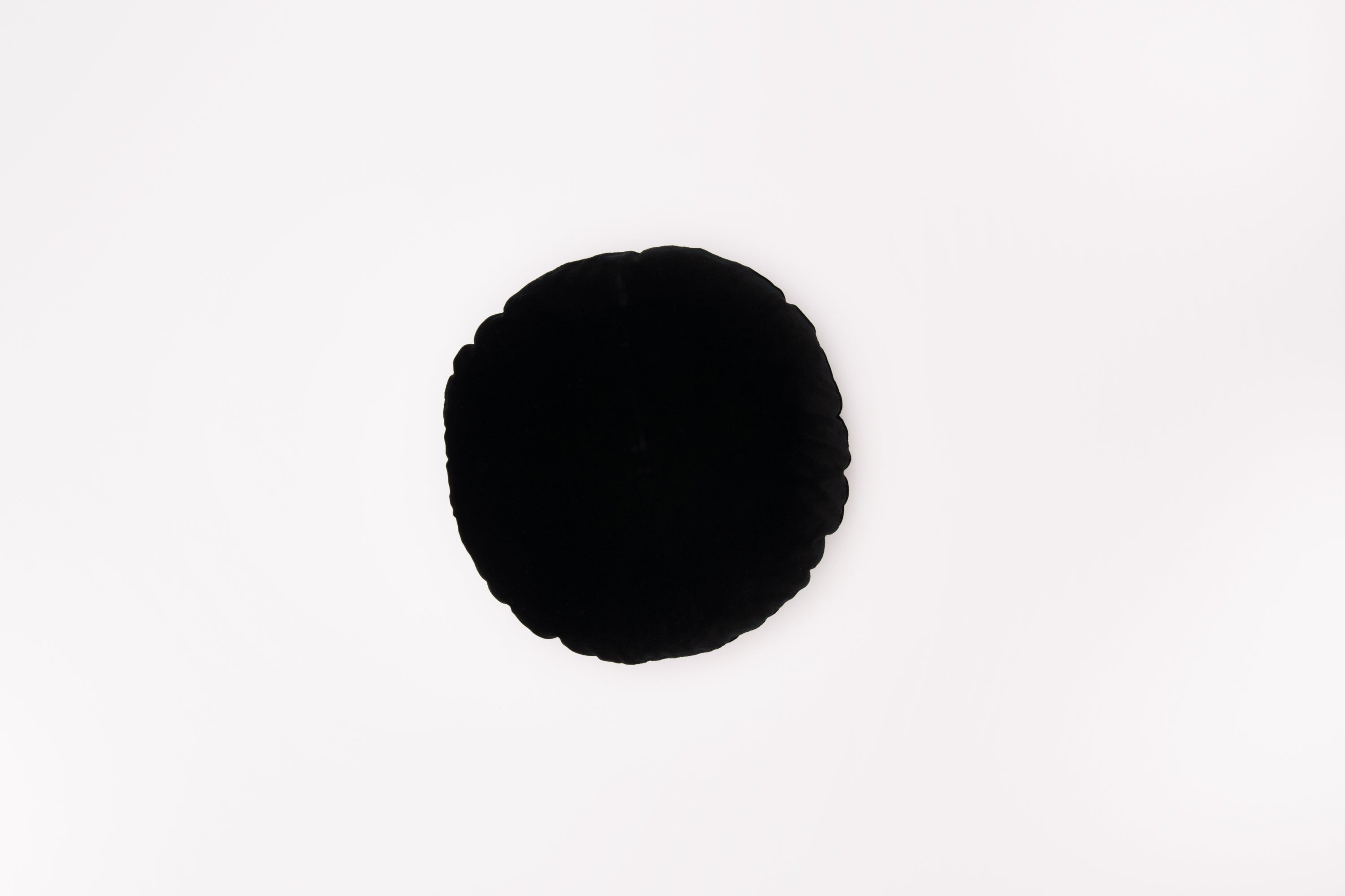 Junior Velvet - Black Cat Cushion